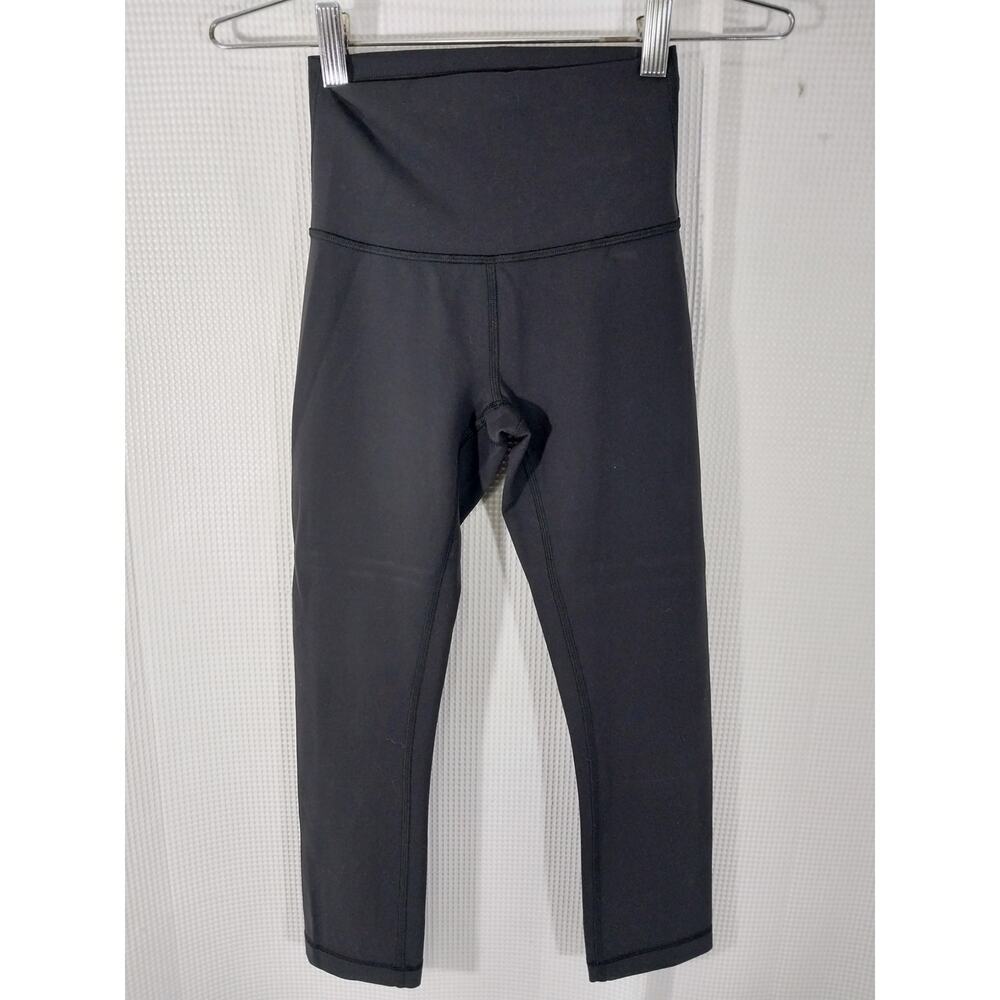 LULULEMON! LUXE RICH BLACK LOGO BACK SUPER SLEEK ATHLETIC LEGGINGS! SZ 2 - Picture 2 of 10